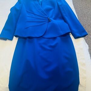 Tahari Arthur S. Levine royal blue woman’s suit